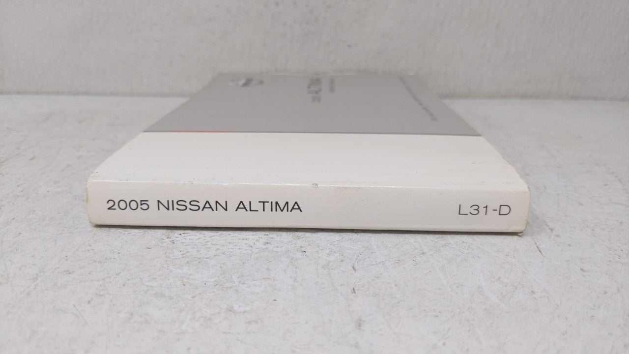 2005 Nissan Altima Owners Manual Book Guide OEM Used Auto Parts - Oemusedautoparts1.com