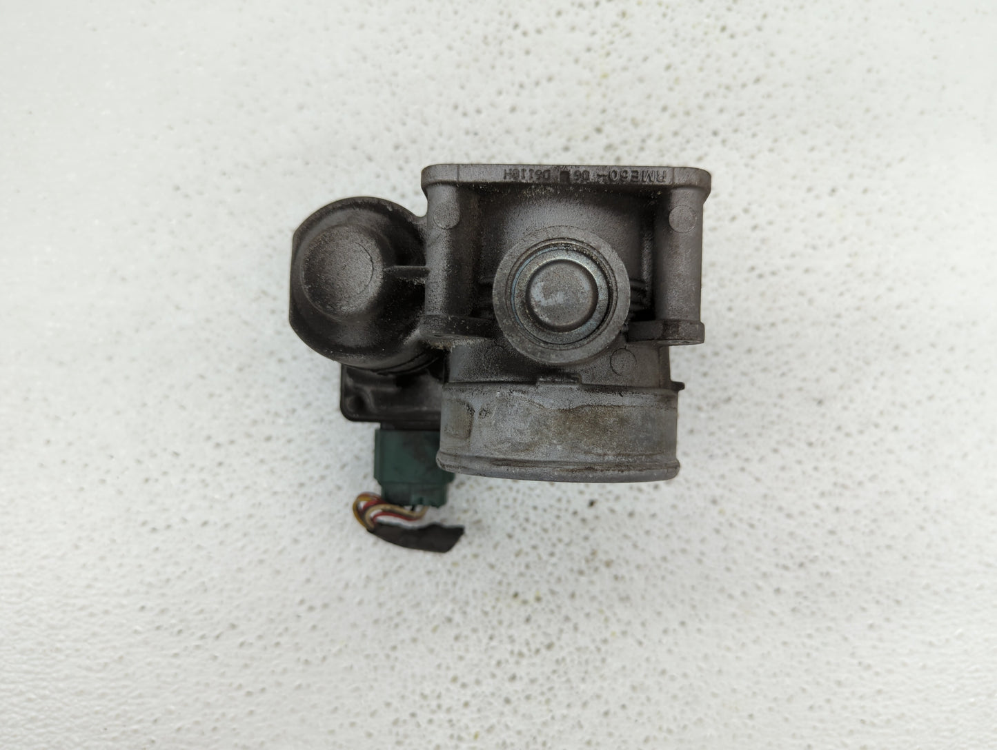 2002-2006 Nissan Altima Throttle Body P/N:RME60-05 576-01, SERA576-01, RME60-06 Fits Fits 2002 2003 2004 2005 2006 OEM Used 