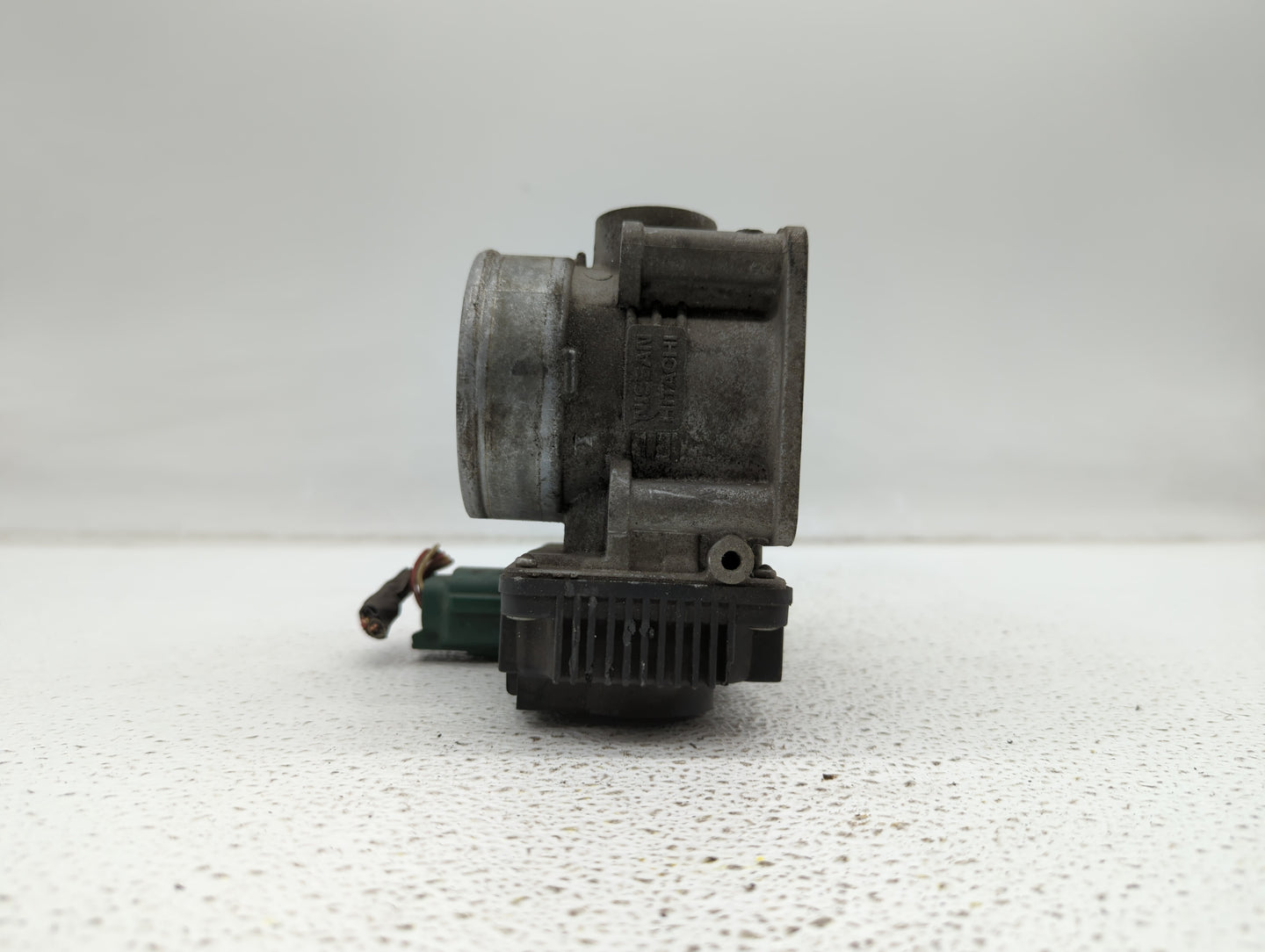 2002-2006 Nissan Altima Throttle Body P/N:RME60-05 576-01, SERA576-01, RME60-06 Fits Fits 2002 2003 2004 2005 2006 OEM Used 