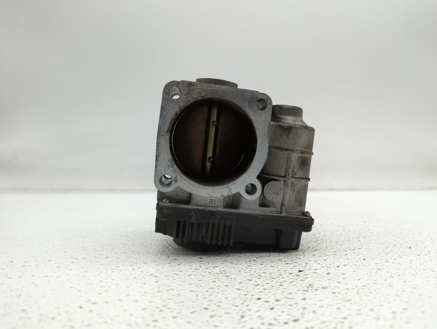 2002-2006 Nissan Altima Throttle Body P/N:RME60-05 576-01, SERA576-01, RME60-06 Fits Fits 2002 2003 2004 2005 2006 OEM Used 