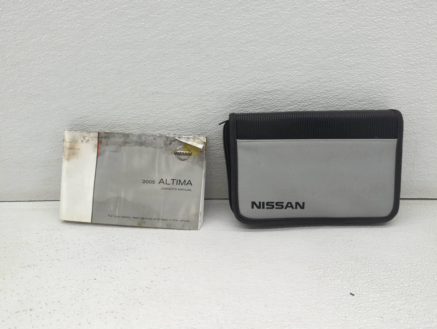 2005 Nissan Altima Owners Manual Book Guide OEM Used Auto Parts - Oemusedautoparts1.com