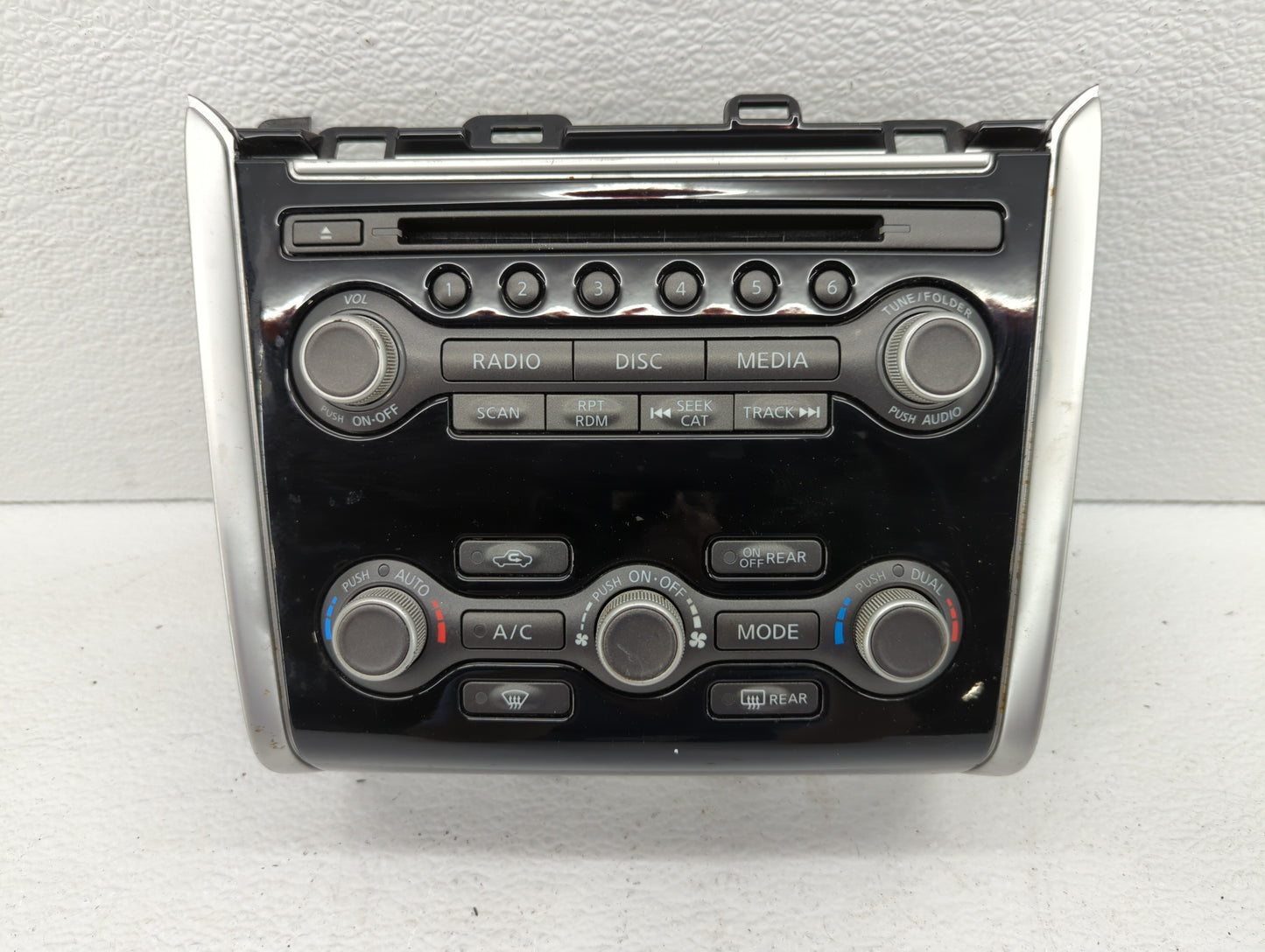 2005-2006 Nissan Altima Radio Control Panel - Oemusedautoparts1.com