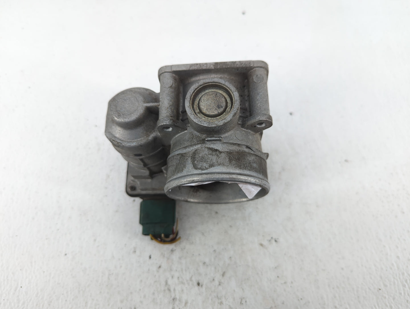 2002-2006 Nissan Altima Throttle Body Fits Fits 2002 2003 2004 2005 2006 OEM Used Auto Parts - Oemusedautoparts1.com
