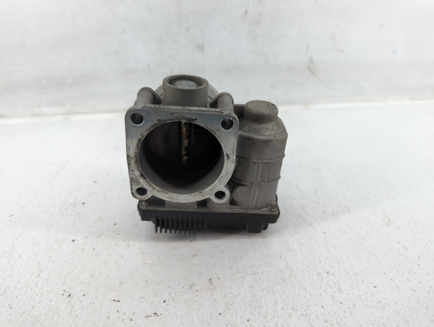 2002-2006 Nissan Altima Throttle Body Fits Fits 2002 2003 2004 2005 2006 OEM Used Auto Parts - Oemusedautoparts1.com