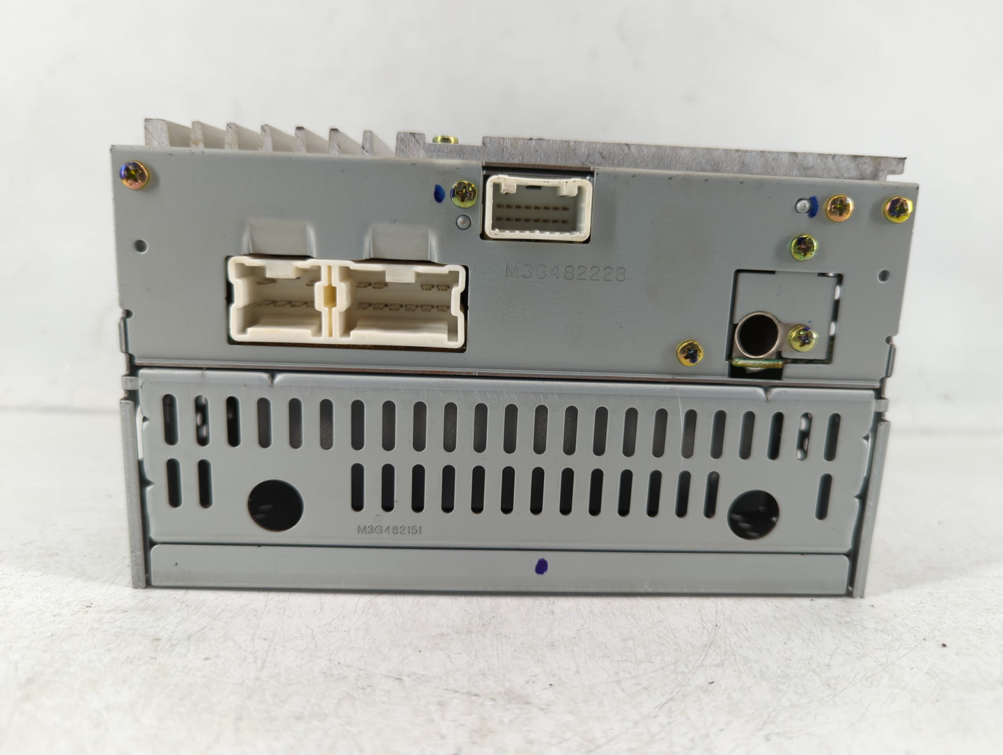 2005-2006 Nissan Altima Radio AM FM Cd Player Receiver Replacement P/N:28185 ZB00C Fits Fits 2005 2006 OEM Used Auto Parts -