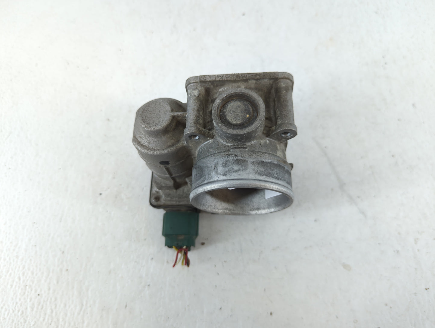 2002-2006 Nissan Altima Throttle Body P/N:RME60-06 Fits Fits 2002 2003 2004 2005 2006 OEM Used Auto Parts - Oemusedautoparts
