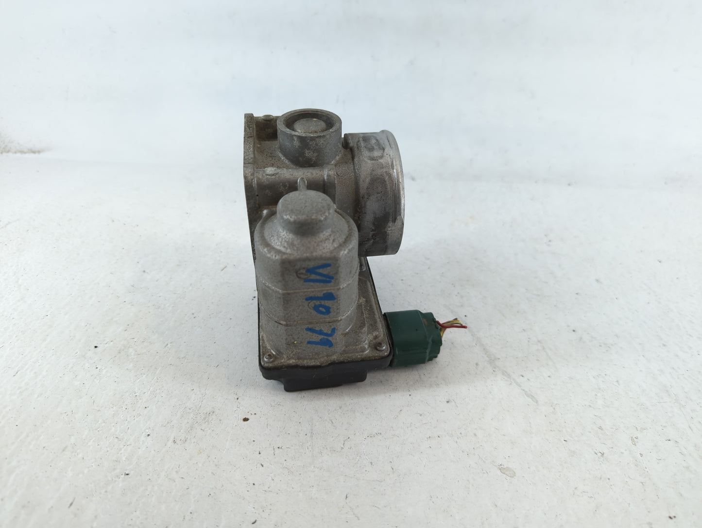 2002-2006 Nissan Altima Throttle Body P/N:RME60-06 Fits Fits 2002 2003 2004 2005 2006 OEM Used Auto Parts - Oemusedautoparts