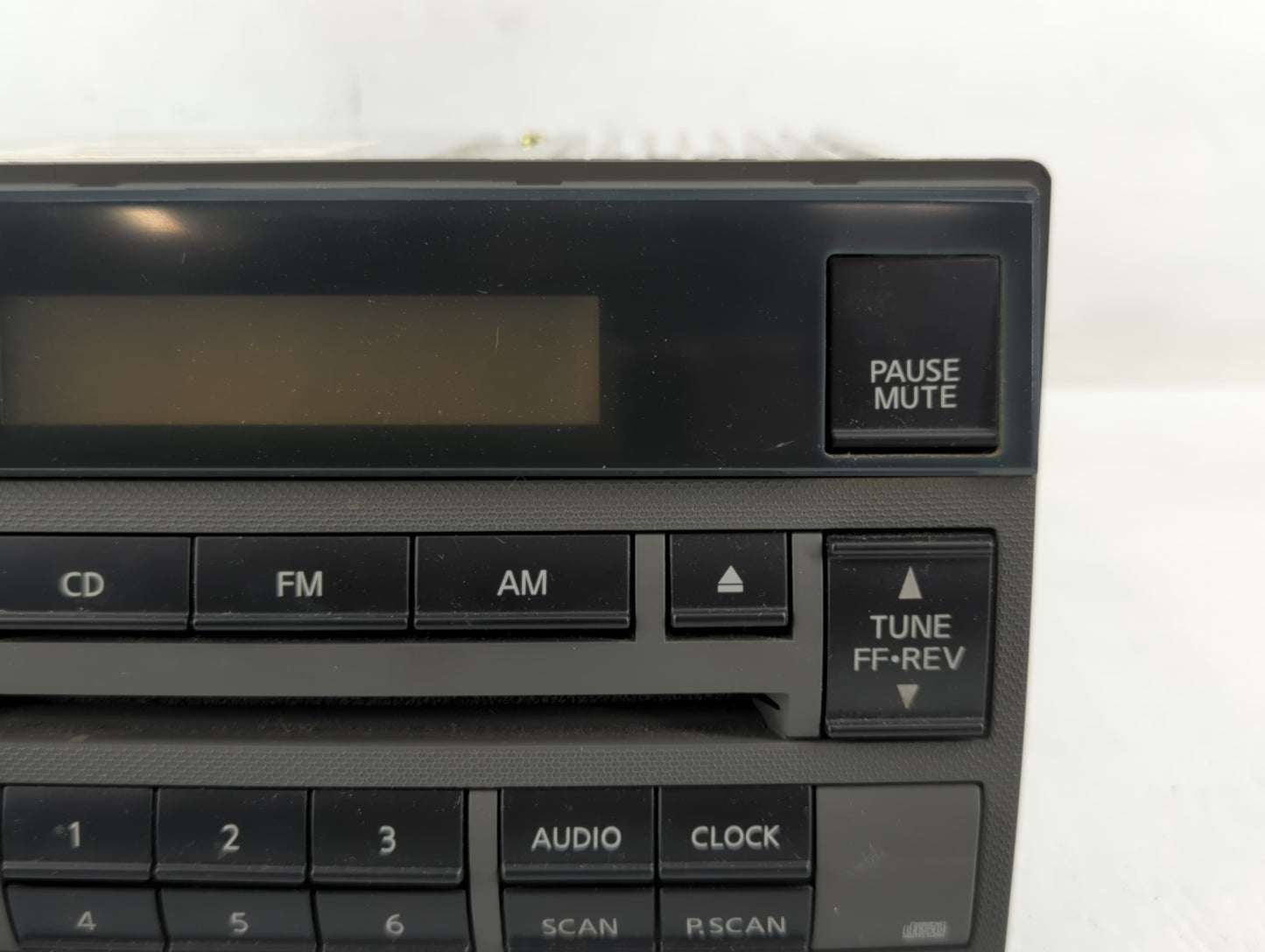 2005-2006 Nissan Altima Am Fm Cd Player Radio Receiver - Oemusedautoparts1.com