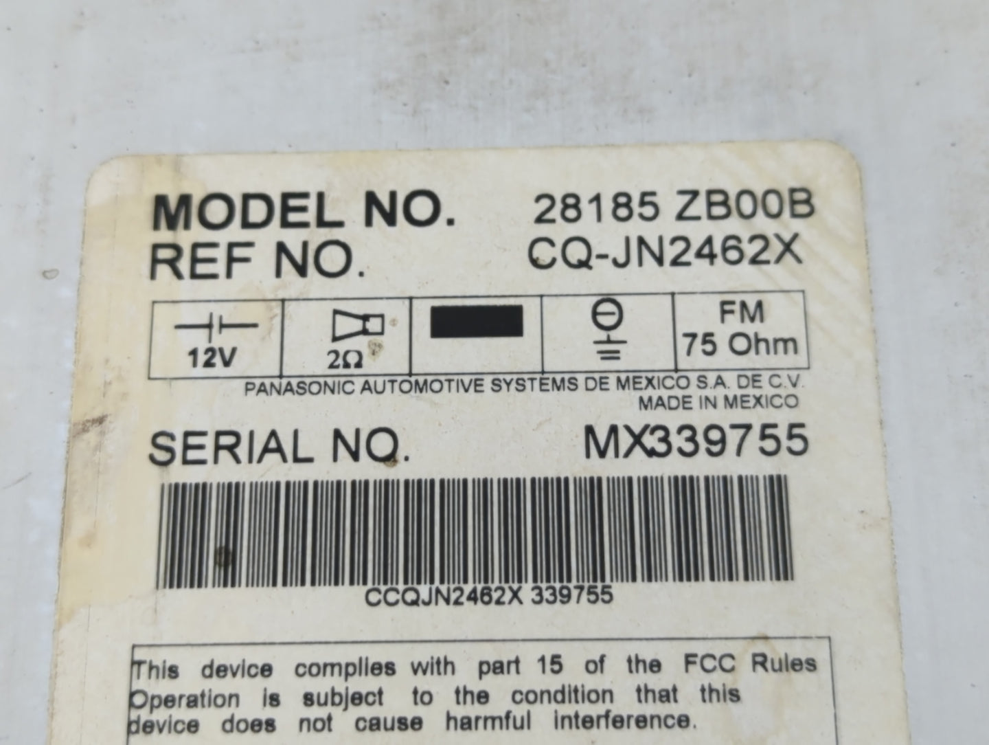 2005-2006 Nissan Altima Radio AM FM Cd Player Receiver Replacement P/N:28185 ZB00B Fits Fits 2005 2006 OEM Used Auto Parts -