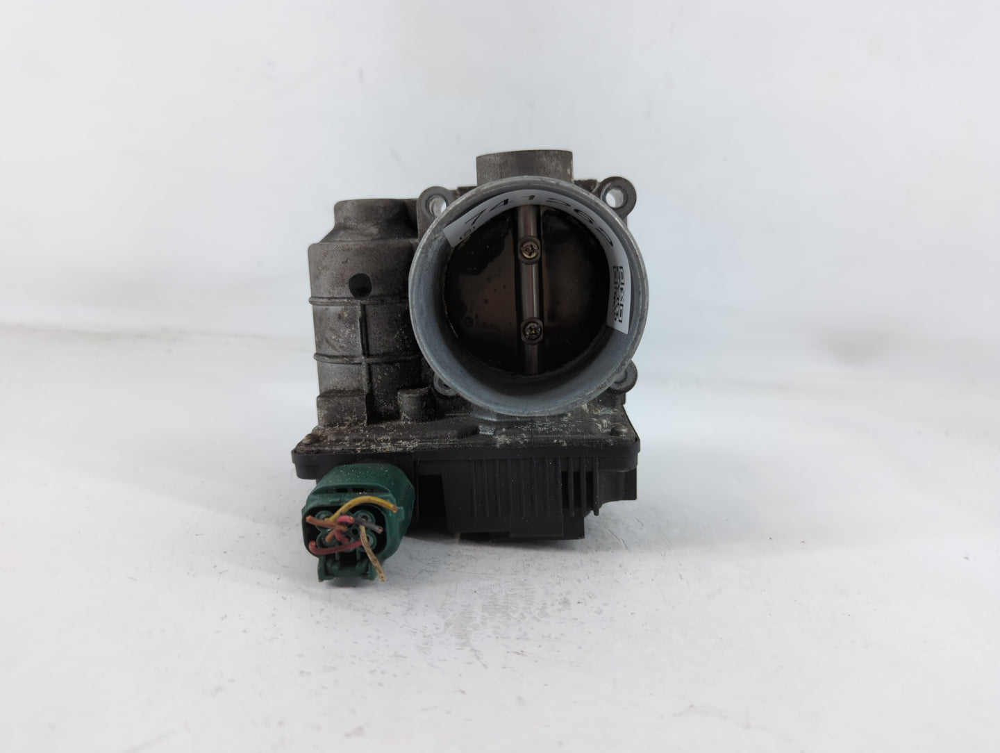 2002-2006 Nissan Altima Throttle Body P/N:SERA576-01 Fits Fits 2002 2003 2004 2005 2006 OEM Used Auto Parts - Oemusedautopar