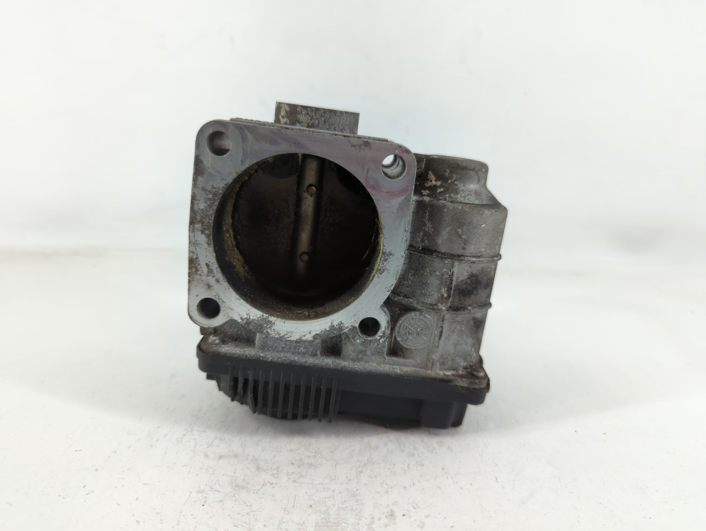 2002-2006 Nissan Altima Throttle Body P/N:SERA576-01 Fits Fits 2002 2003 2004 2005 2006 OEM Used Auto Parts - Oemusedautopar
