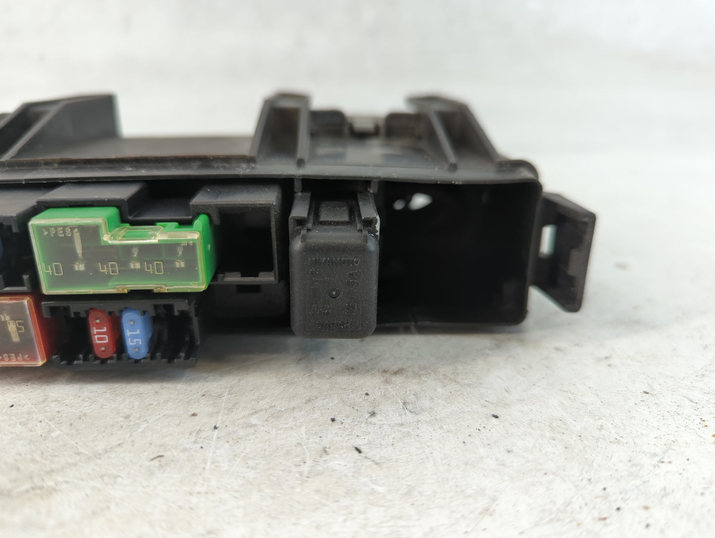 2002-2006 Nissan Altima Fusebox Fuse Box Panel Relay Module P/N:24382 8J010 Fits Fits 2002 2003 2004 2005 2006 OEM Used Auto