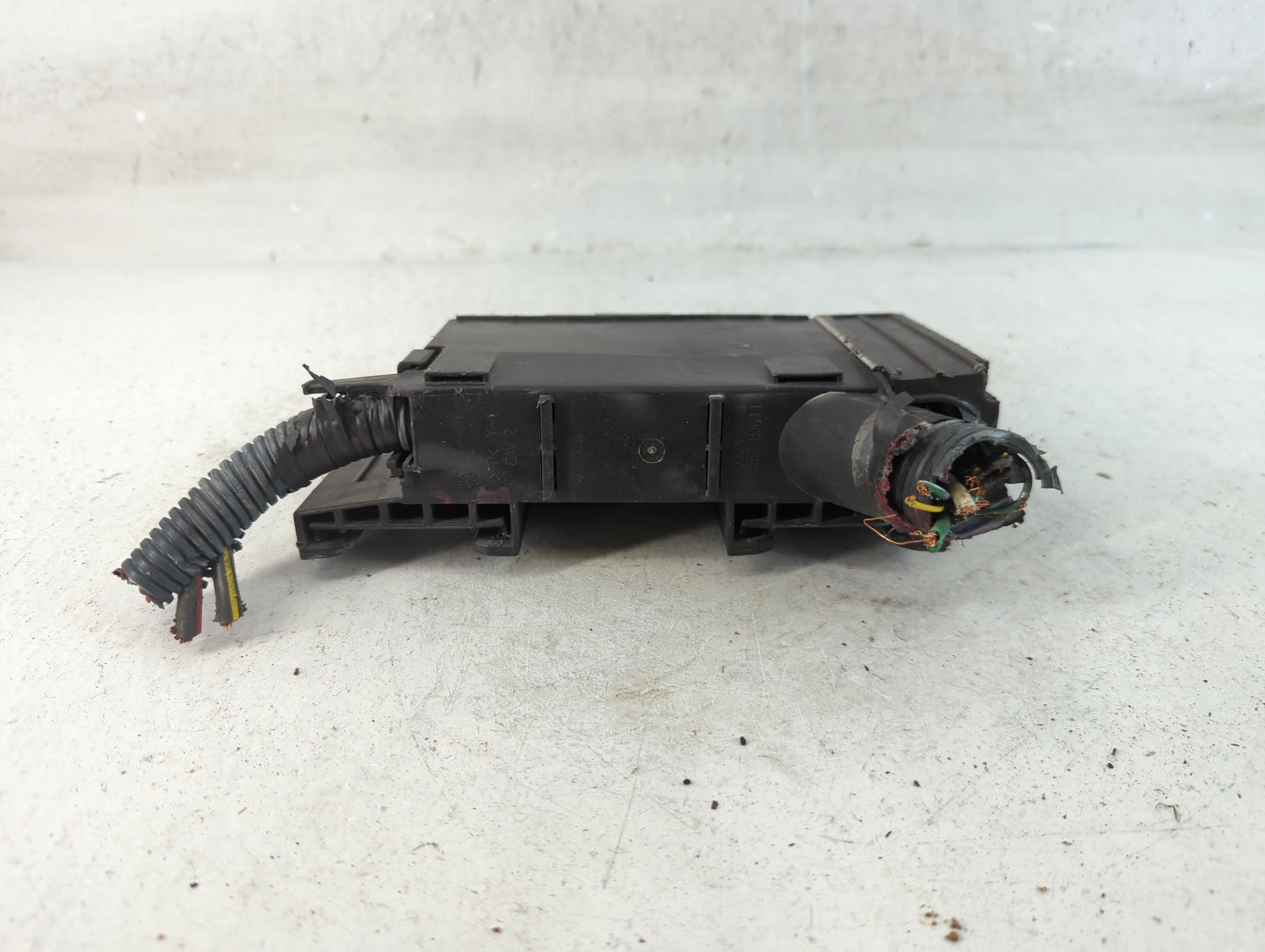 2002-2006 Nissan Altima Fusebox Fuse Box Panel Relay Module P/N:24382 8J010 Fits Fits 2002 2003 2004 2005 2006 OEM Used Auto