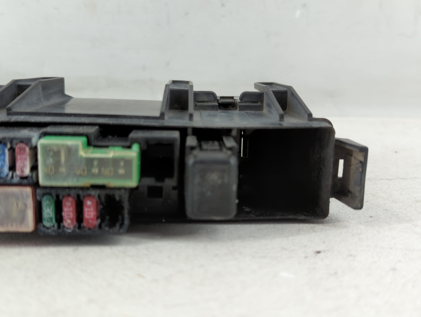 2002-2006 Nissan Altima Fusebox Fuse Box Panel Relay Module P/N:7154-7055-20 Fits Fits 2002 2003 2004 2005 2006 OEM Used Aut