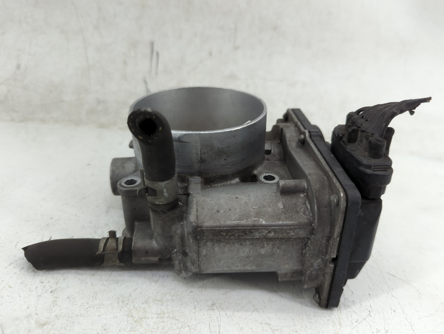 2005-2012 Nissan Armada Throttle Body P/N:16119-7S000 Fits Fits 2004 2005 2006 2007 2008 2009 2010 2011 2012 2013 2014 OEM U