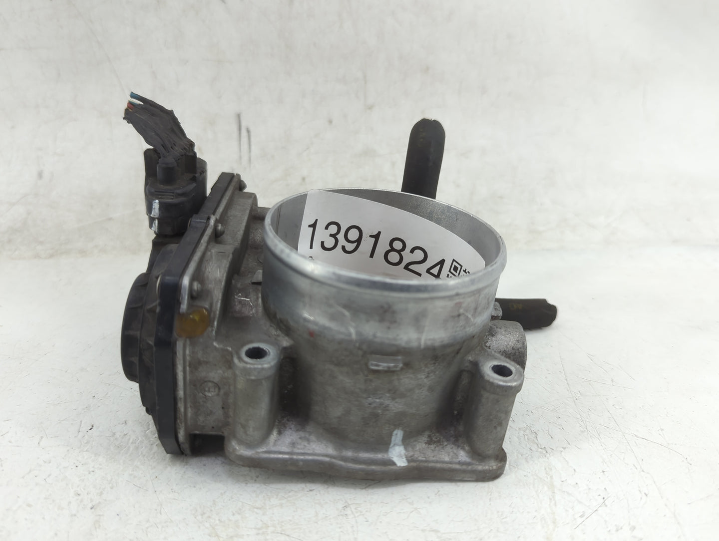 2005-2012 Nissan Armada Throttle Body P/N:16119-7S000 Fits Fits 2004 2005 2006 2007 2008 2009 2010 2011 2012 2013 2014 OEM U