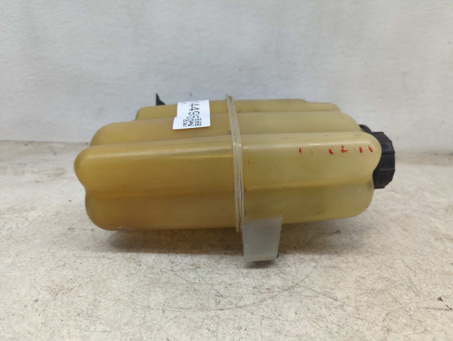 2005-2015 Nissan Armada Radiator Coolant Overflow Expansion Tank Bottle 1449345 - Oemusedautoparts1.com