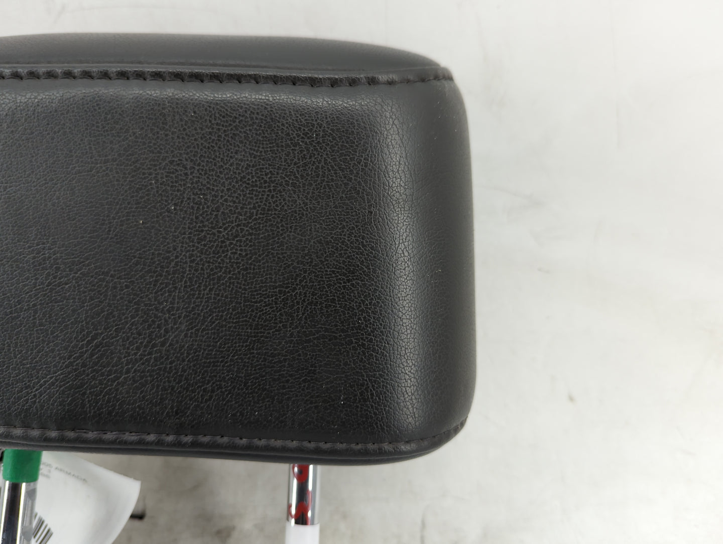 2005-2007 Nissan Armada Headrest Head Rest Front Driver Seat Black - Oemusedautoparts1.com