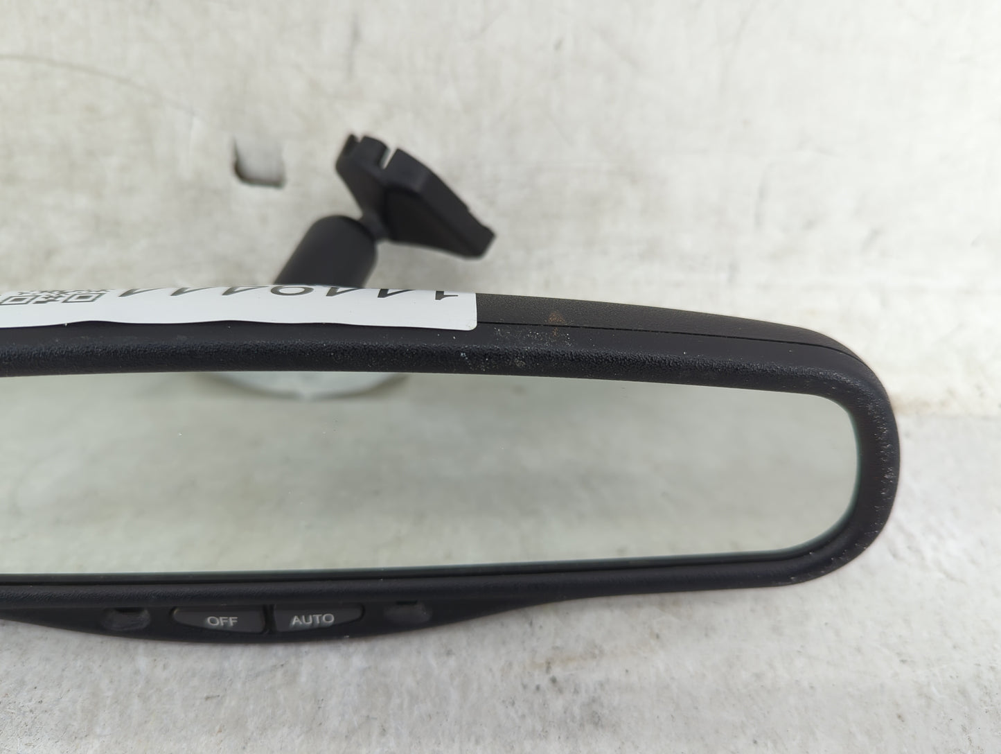 2005 Nissan Armada Interior Rear View Mirror Replacement OEM P/N:015306 GNTX-187 Fits OEM Used Auto Parts - Oemusedautoparts