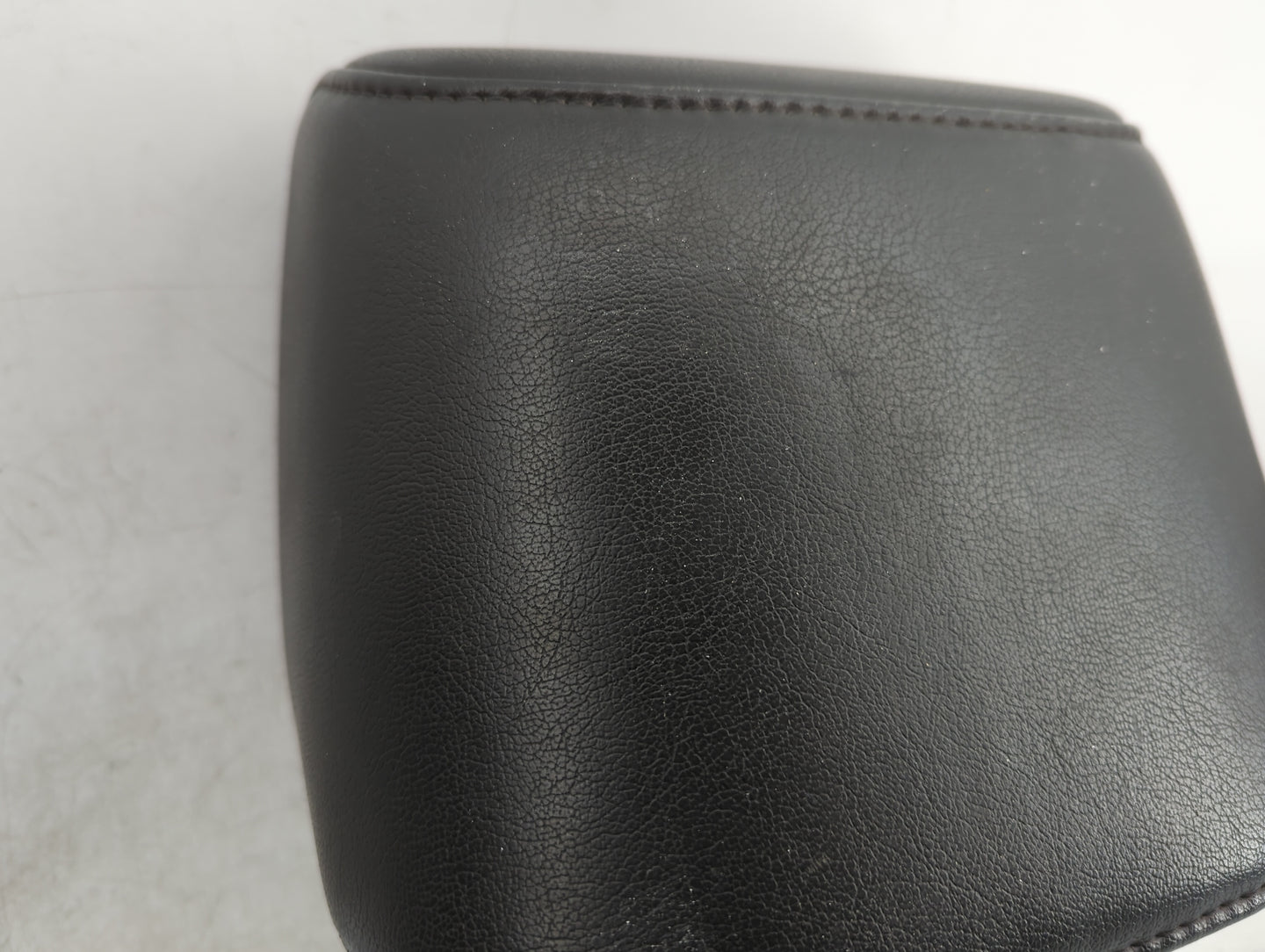 2005 Nissan Armada Headrest Head Rest Front Driver Passenger Seat Fits OEM Used Auto Parts - Oemusedautoparts1.com