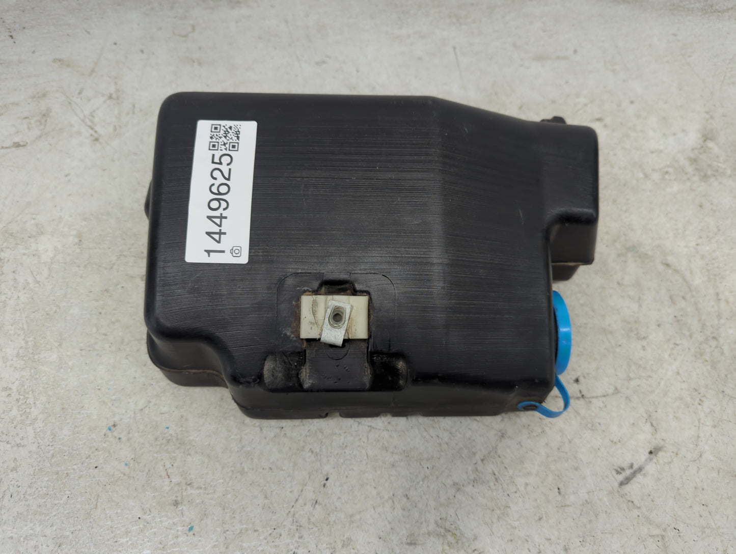 2005-2015 Nissan Armada Windshield Washer Fluid Reservoir Bottle Oem - Oemusedautoparts1.com