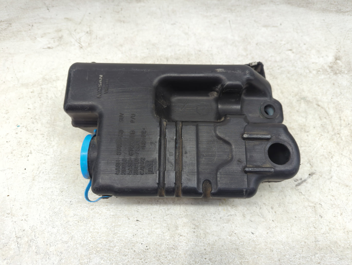 2005-2015 Nissan Armada Windshield Washer Fluid Reservoir Bottle Oem - Oemusedautoparts1.com