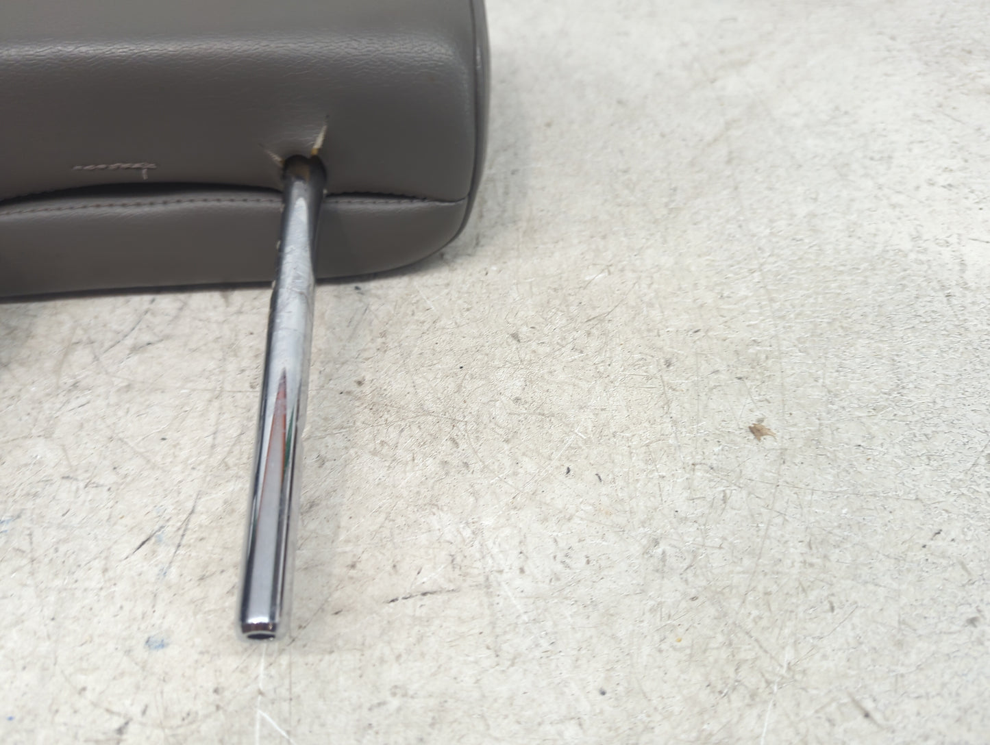 2005 Nissan Armada Headrest Head Rest Front Driver Seat Gray - Oemusedautoparts1.com
