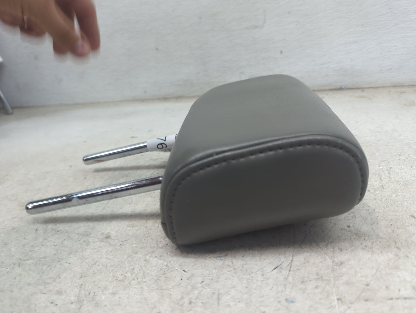 2005 Nissan Armada Headrest Head Rest Front Driver Seat Gray - Oemusedautoparts1.com