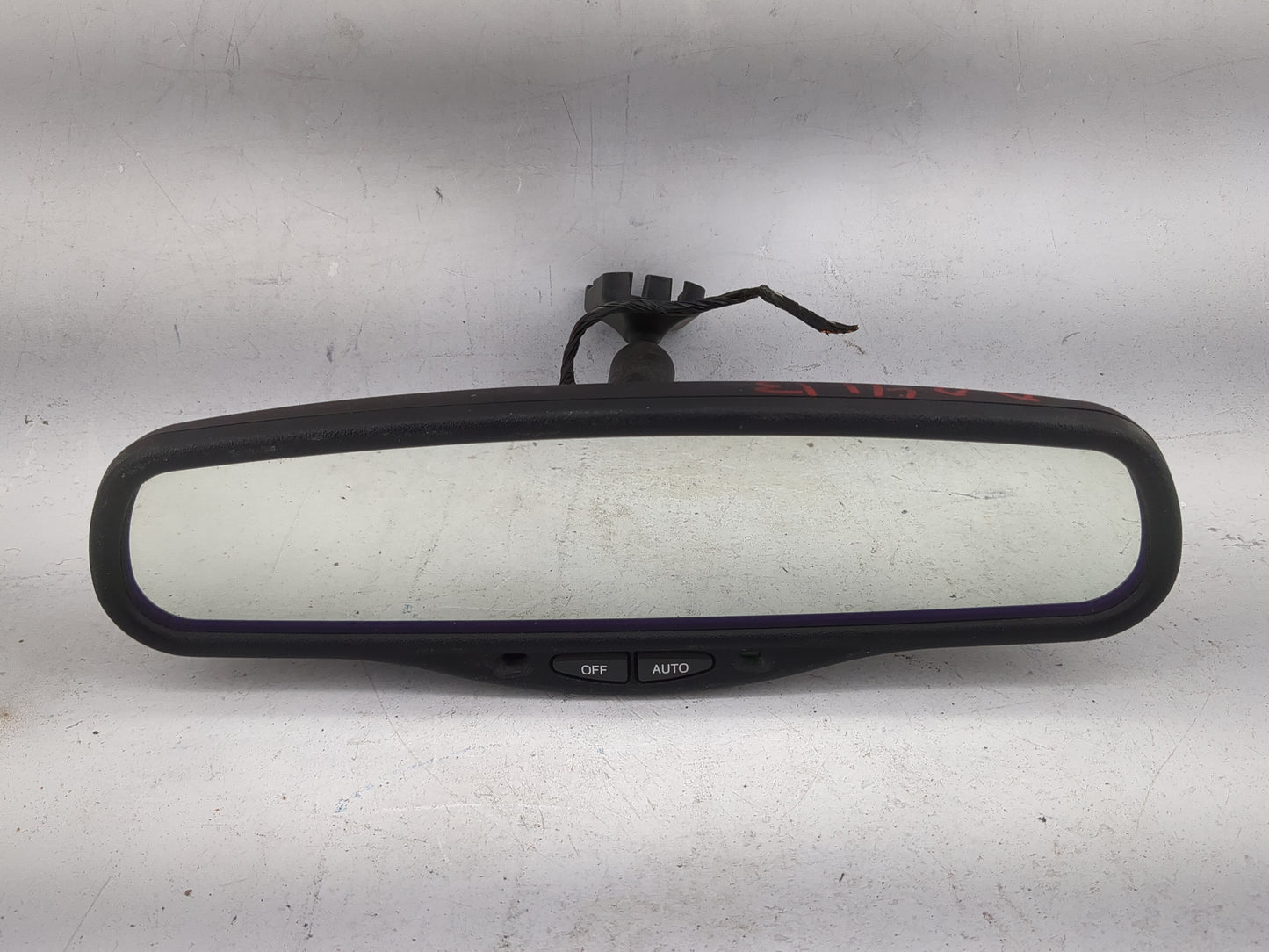 2005 Nissan Armada Interior Rear View Mirror Replacement OEM P/N:E13 015306 GNTX Fits OEM Used Auto Parts - Oemusedautoparts