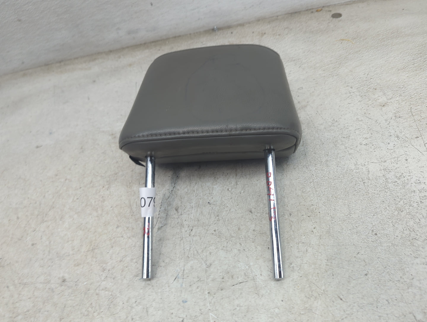 2005 Nissan Armada Headrest Head Rest Front Driver Passenger Seat Fits OEM Used Auto Parts - Oemusedautoparts1.com