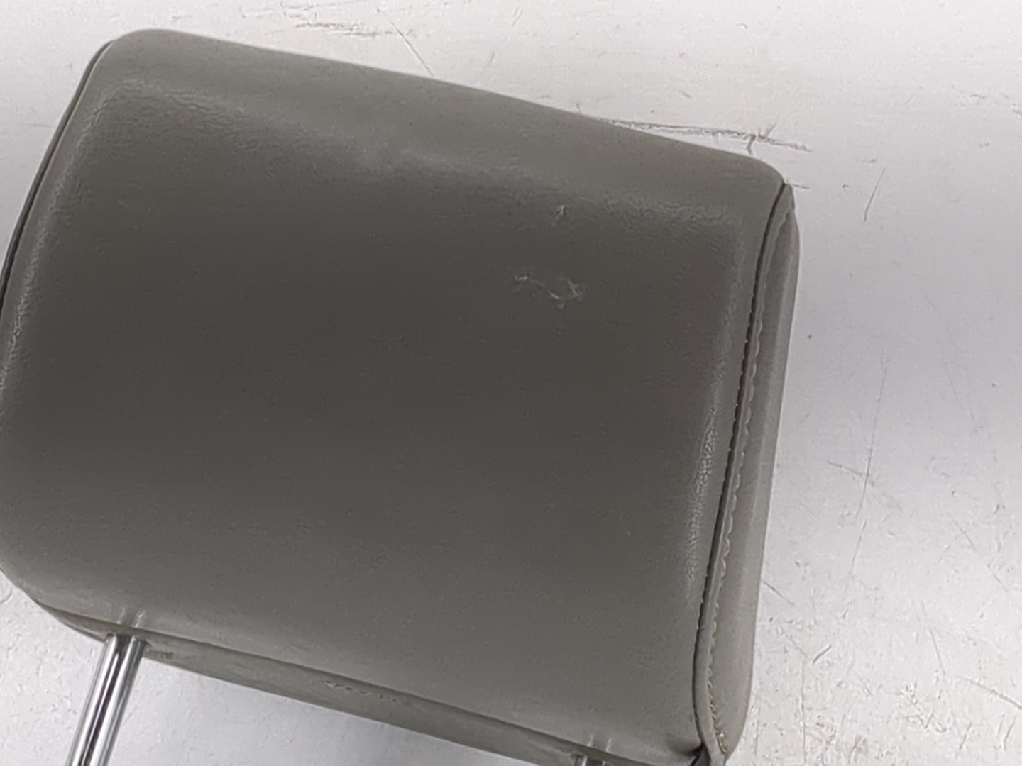 2005 Nissan Armada Headrest Head Rest Front Driver Seat Gray 1480833 - Oemusedautoparts1.com