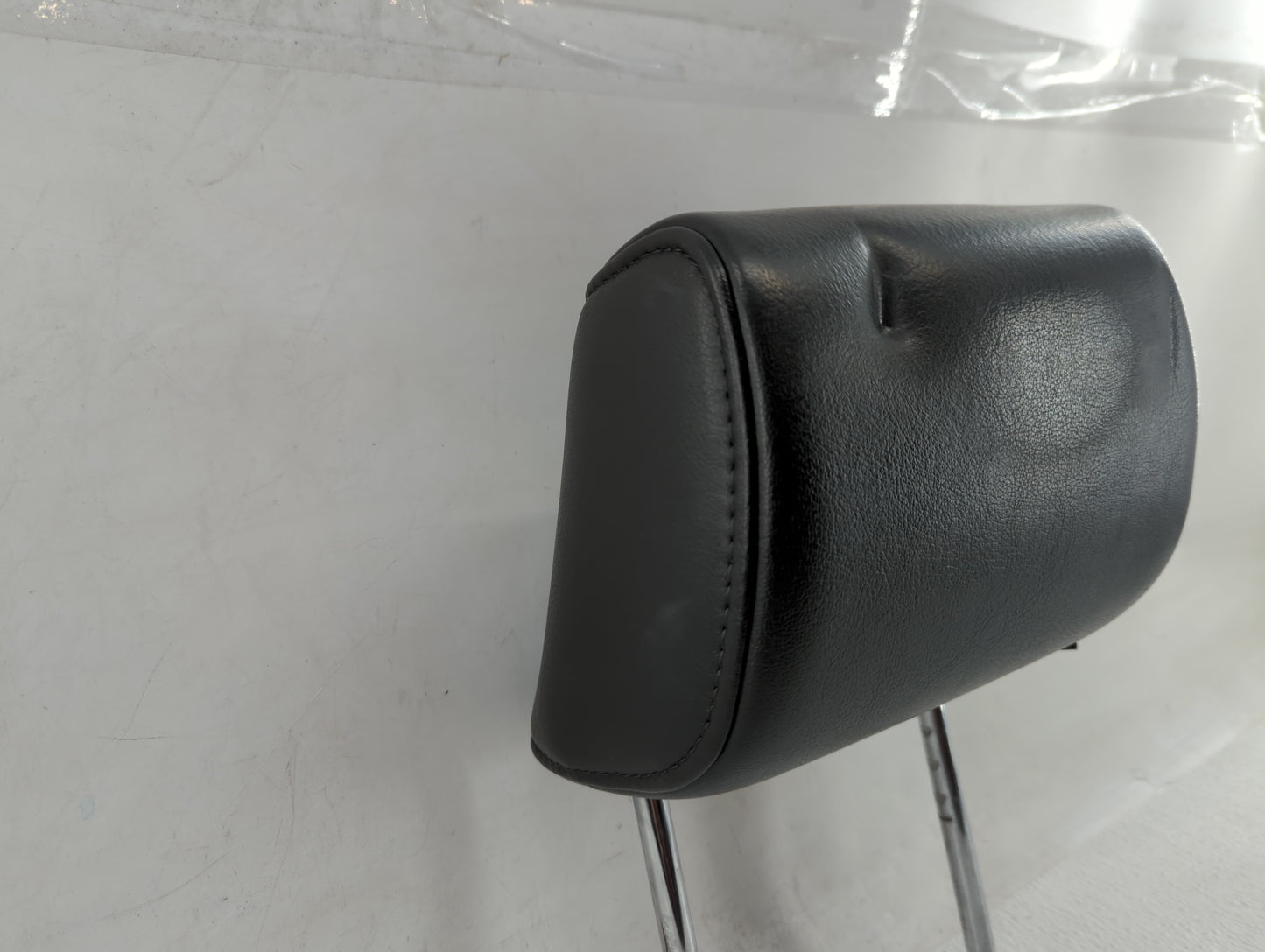2005-2007 Nissan Armada Headrest Head Rest Front Driver Passenger Seat Fits Fits 2005 2006 2007 OEM Used Auto Parts - Oemuse