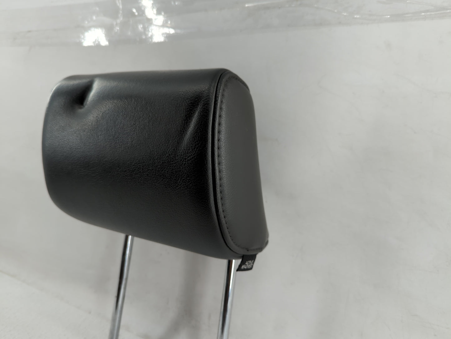 2005-2007 Nissan Armada Headrest Head Rest Front Driver Passenger Seat Fits Fits 2005 2006 2007 OEM Used Auto Parts - Oemuse