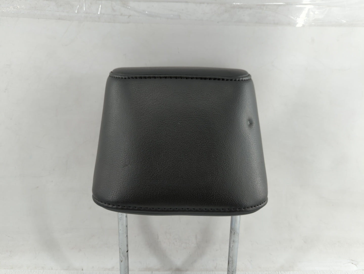 2005-2007 Nissan Armada Headrest Head Rest Front Driver Passenger Seat Fits Fits 2005 2006 2007 OEM Used Auto Parts - Oemuse