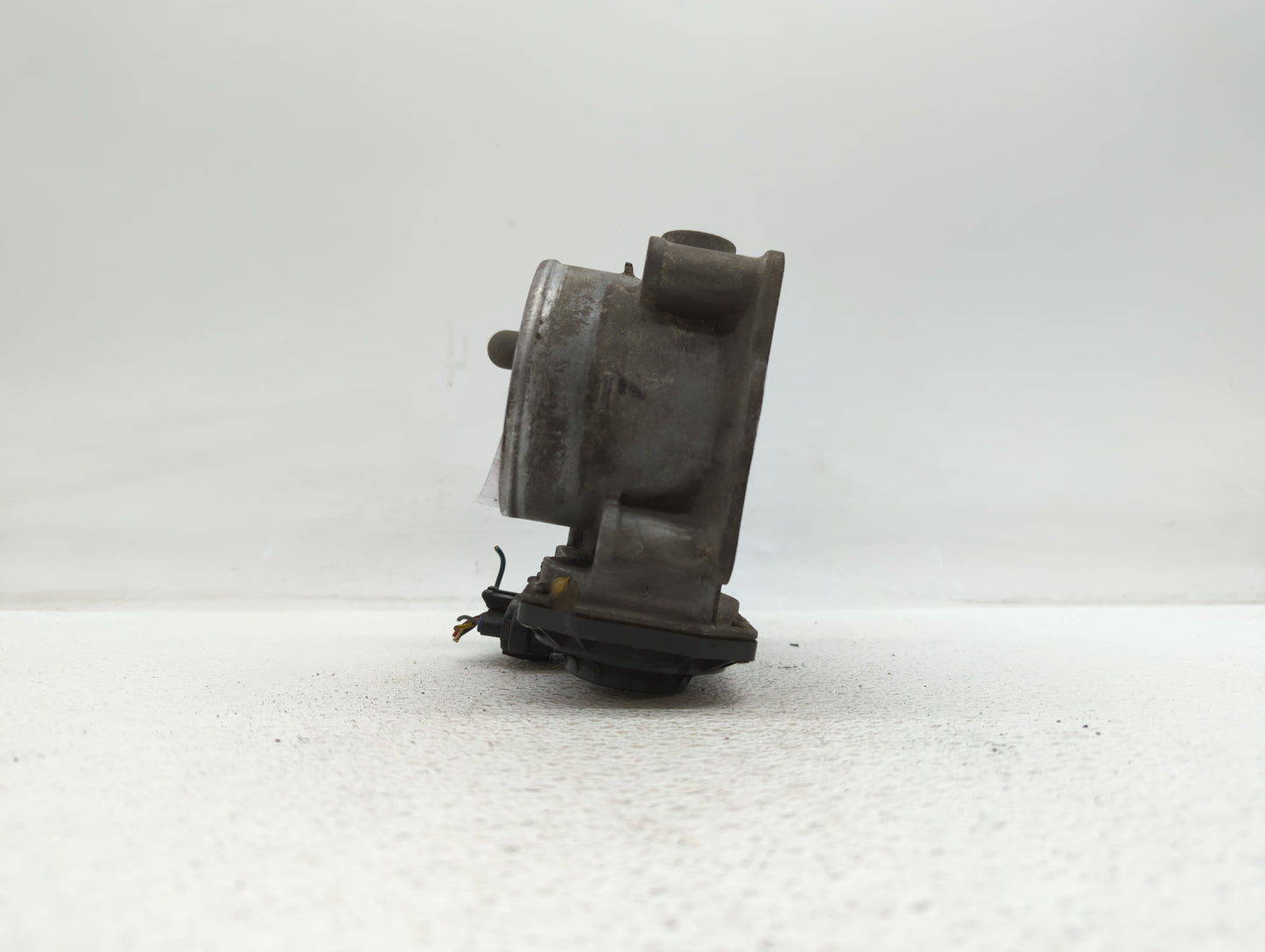 2005-2012 Nissan Armada Throttle Body P/N:16119 7S000 A 16119 7S000 Fits OEM Used Auto Parts - Oemusedautoparts1.com