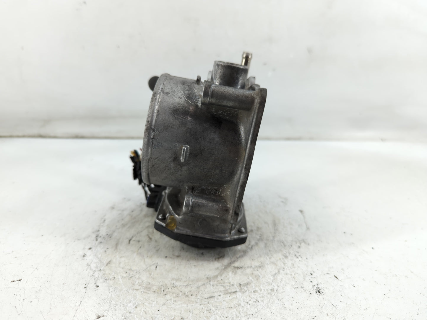 2005-2012 Nissan Armada Throttle Body P/N:16119 7S000 Fits Fits 2004 2005 2006 2007 2008 2009 2010 2011 2012 2013 2014 OEM U