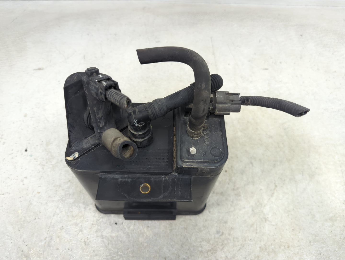 2005 Nissan Frontier Fuel Vapor Charcoal Canister - Oemusedautoparts1.com
