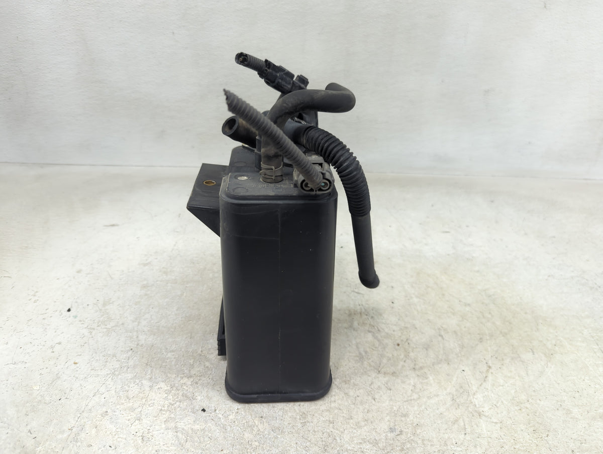 2005 Nissan Frontier Fuel Vapor Charcoal Canister - Oemusedautoparts1.com