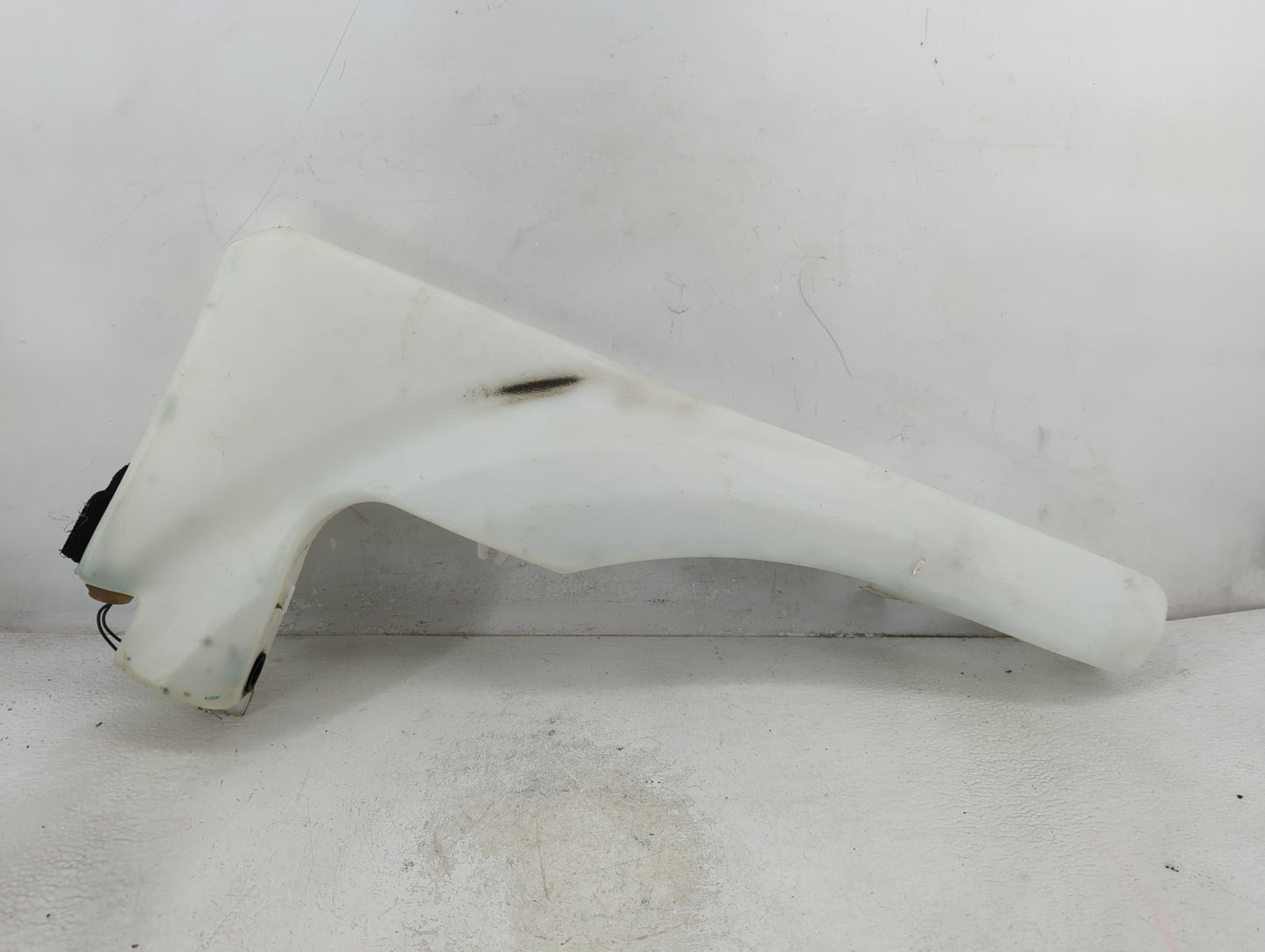2005-2008 Nissan Frontier Windshield Washer Fluid Reservoir Bottle Oem - Oemusedautoparts1.com