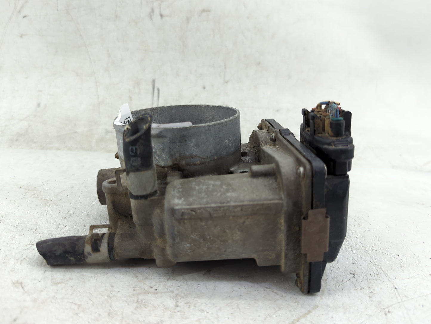 2005-2008 Nissan Frontier Throttle Body Fits Fits 2005 2006 2007 2008 OEM Used Auto Parts - Oemusedautoparts1.com
