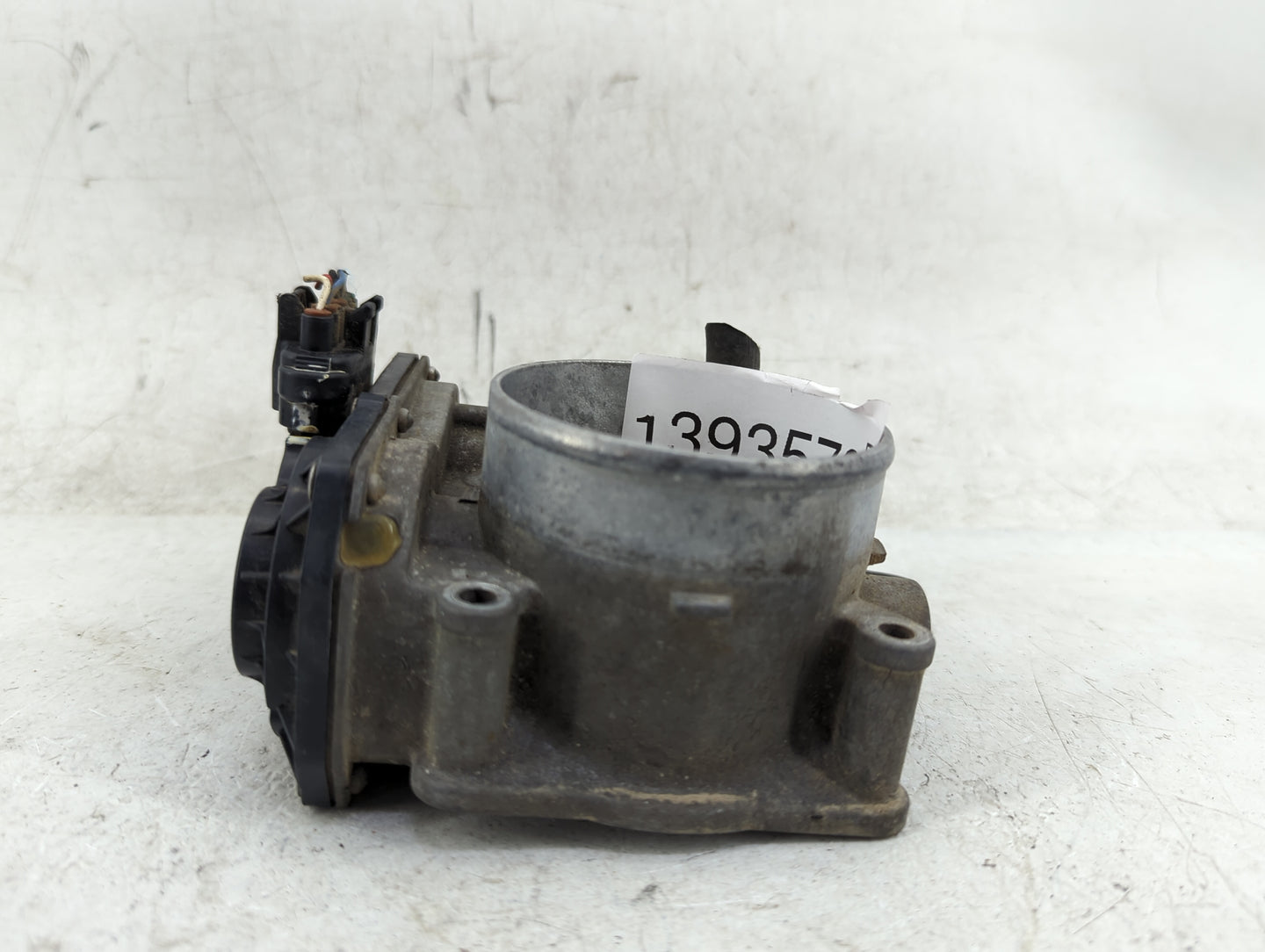 2005-2008 Nissan Frontier Throttle Body Fits Fits 2005 2006 2007 2008 OEM Used Auto Parts - Oemusedautoparts1.com