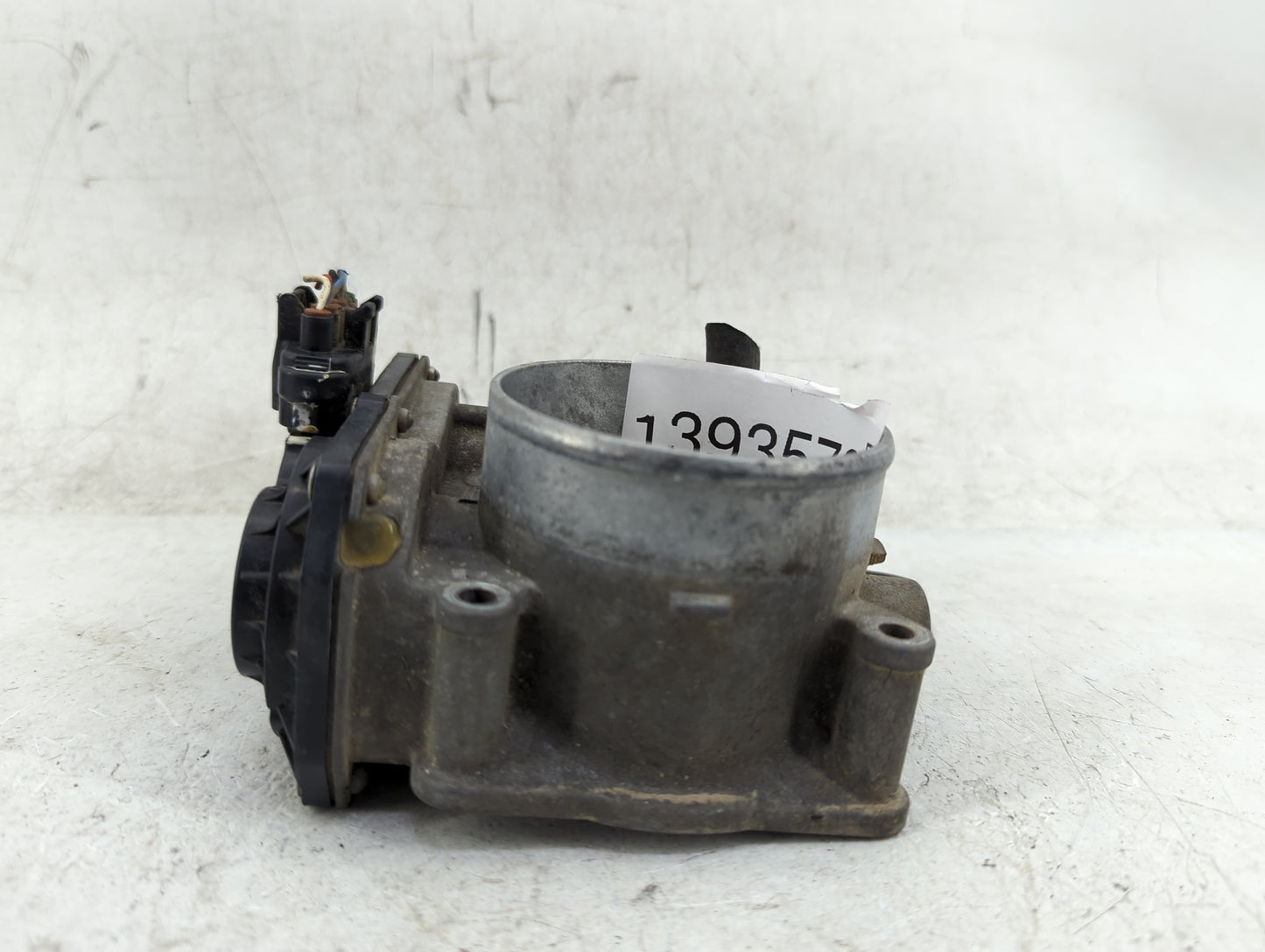 2005-2008 Nissan Frontier Throttle Body Fits Fits 2005 2006 2007 2008 OEM Used Auto Parts - Oemusedautoparts1.com