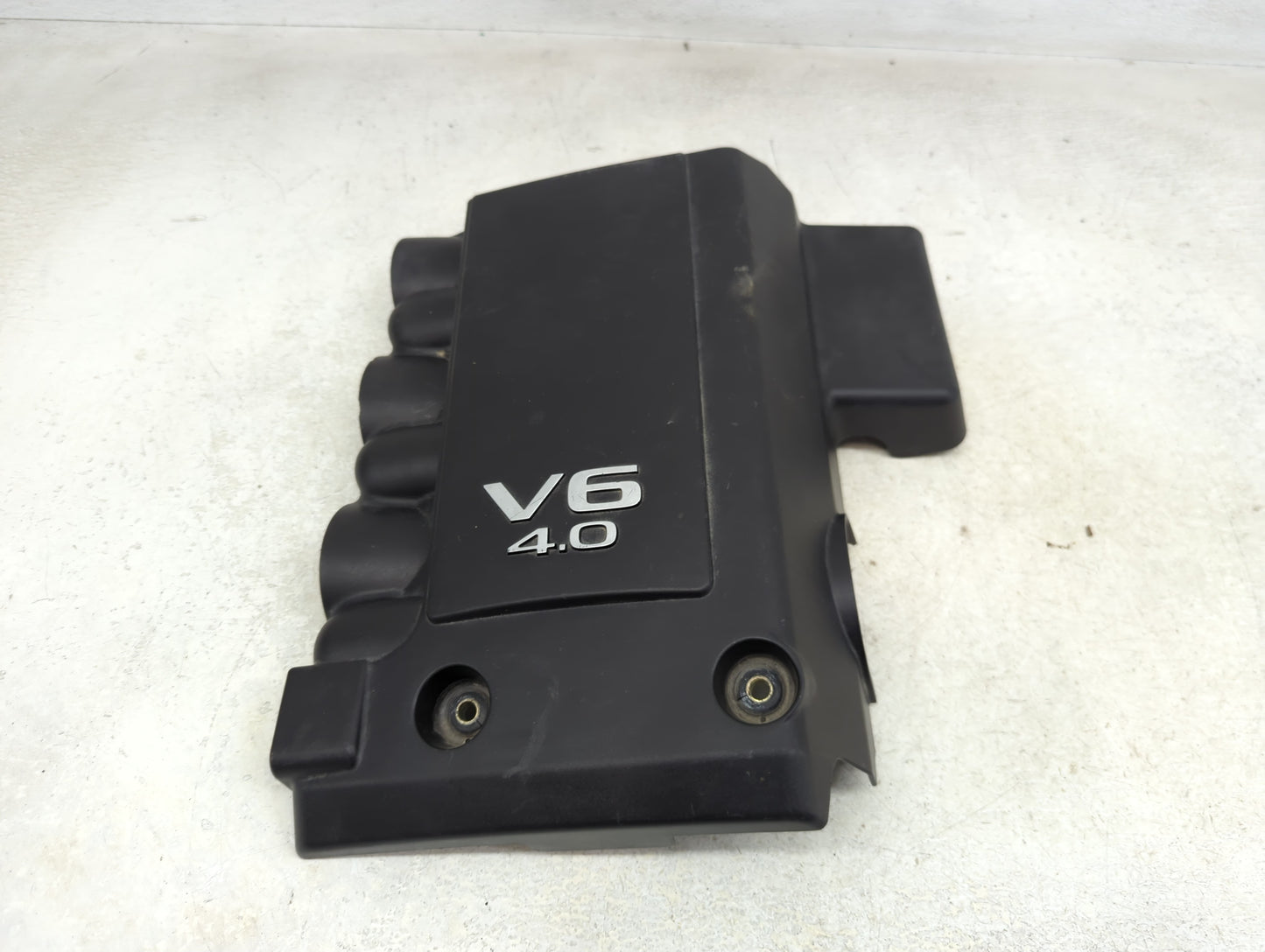 2005 Nissan Frontier Engine Cover - Oemusedautoparts1.com