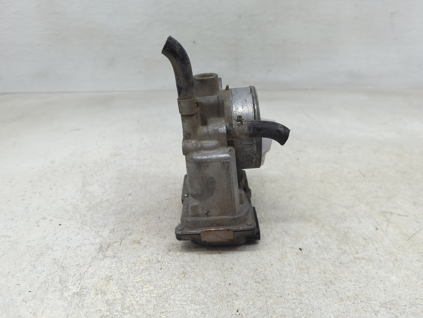 2005-2012 Nissan Frontier Throttle Body P/N:161197S001 Fits Fits 2005 2006 2007 2008 2009 2010 2011 2012 2013 2014 OEM Used 