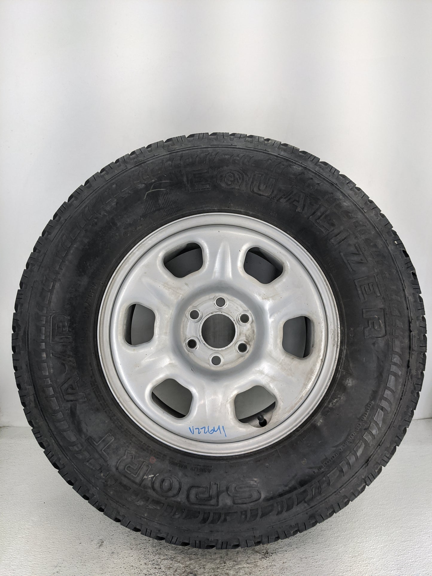 2005 Nissan Frontier Spare Donut Tire Wheel Rim Oem - Oemusedautoparts1.com
