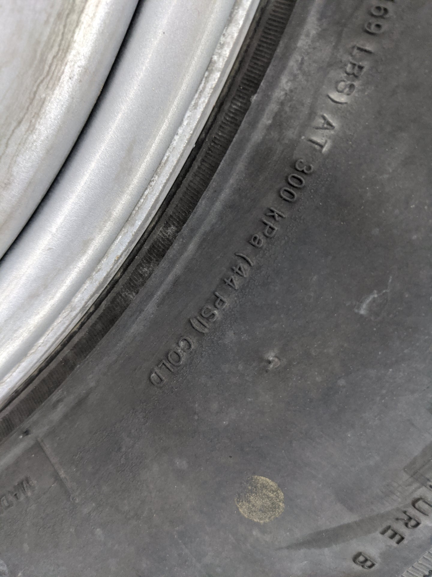 2005 Nissan Frontier Spare Donut Tire Wheel Rim Oem - Oemusedautoparts1.com