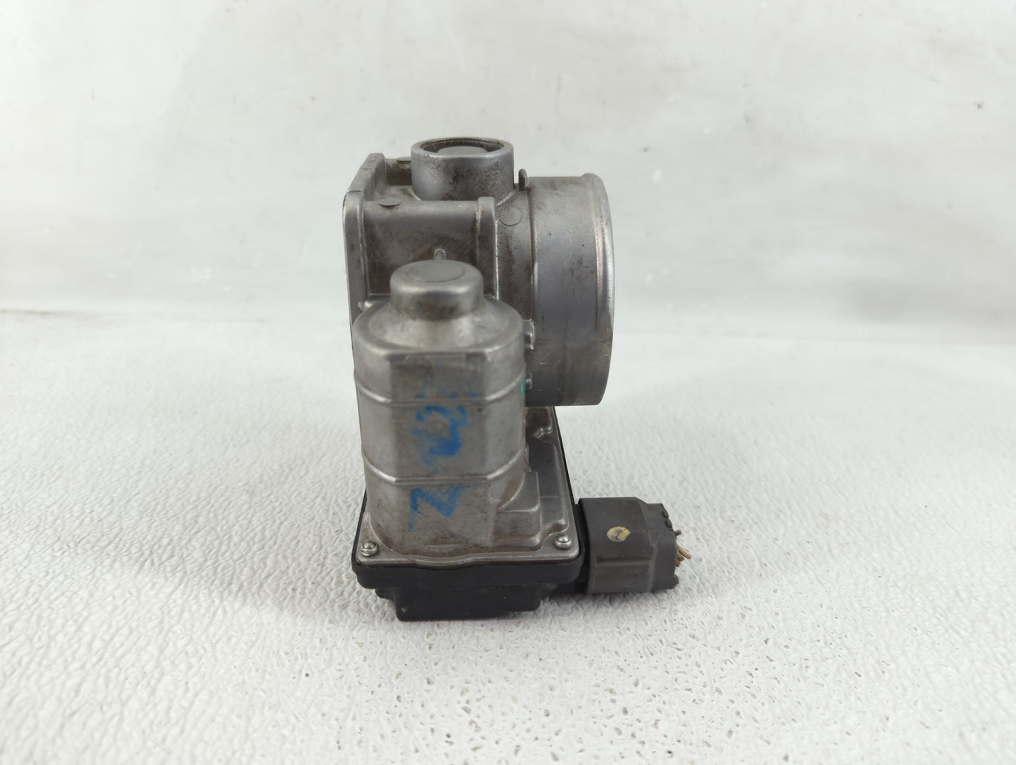 2002-2006 Nissan Maxima Throttle Body P/N:P5321 Fits Fits 2002 2003 2004 2005 2006 OEM Used Auto Parts - Oemusedautoparts1.c