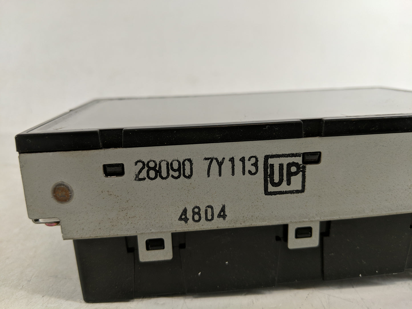2005 Nissan Maxima Radio AM FM Cd Player Receiver Replacement P/N:28090 7Y113 Fits OEM Used Auto Parts - Oemusedautoparts1.c