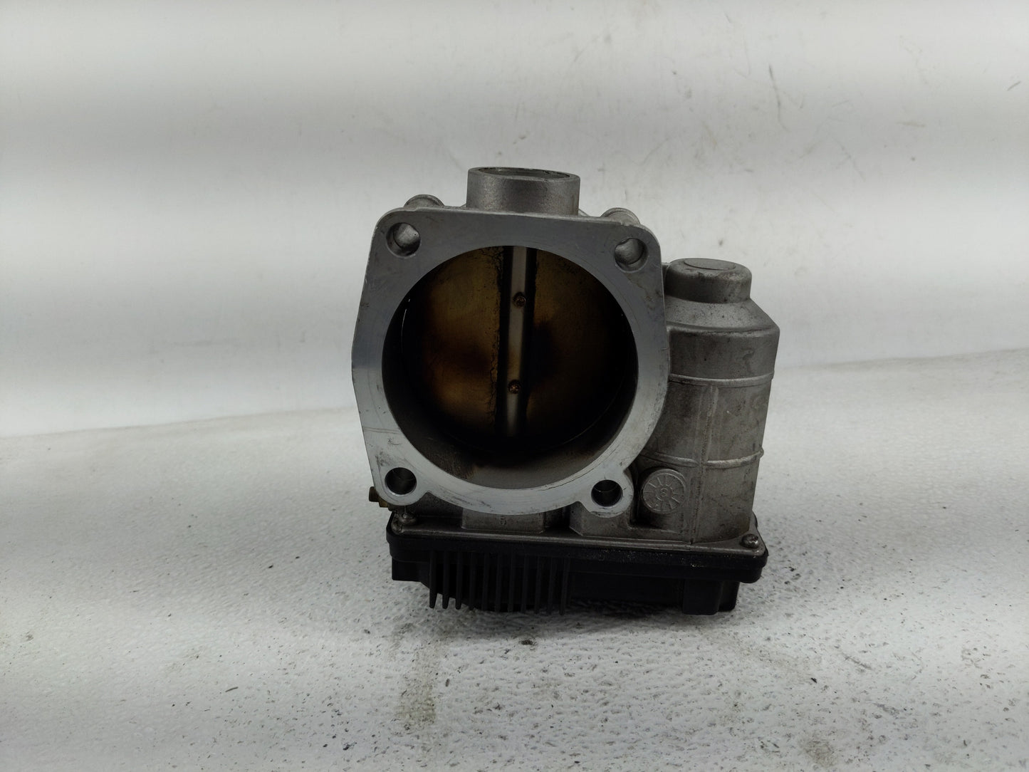 2002-2006 Nissan Maxima Throttle Body Fits Fits 2002 2003 2004 2005 2006 OEM Used Auto Parts - Oemusedautoparts1.com