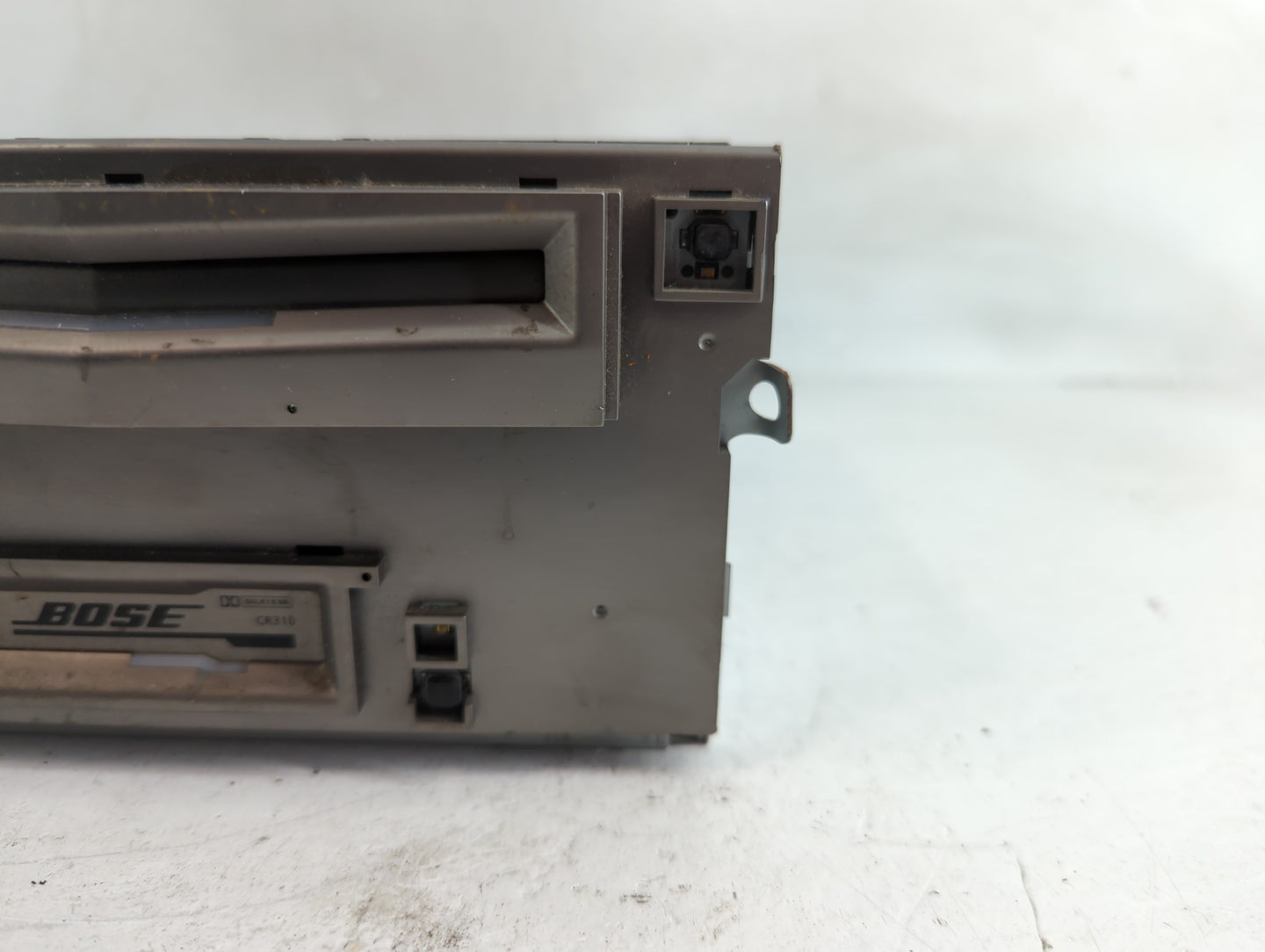 2004-2005 Nissan Maxima Radio AM FM Cd Player Receiver Replacement P/N:28188 7Y300 Fits Fits 2004 2005 OEM Used Auto Parts -
